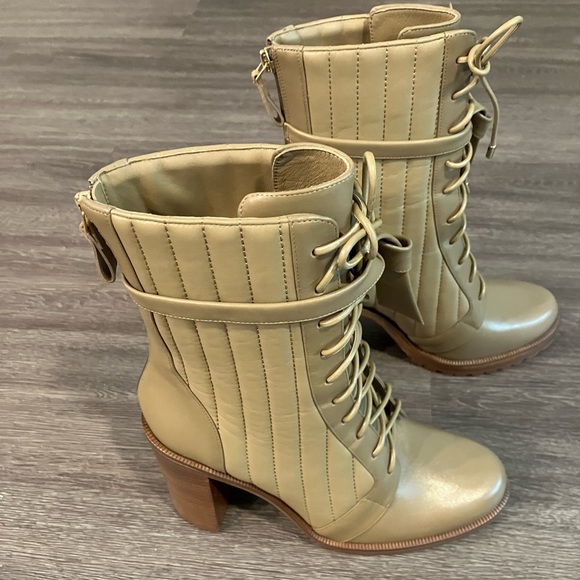 EUC Alexandre Birman Quilted Clarita Boot in latte size 39 - Picture 4 of 7